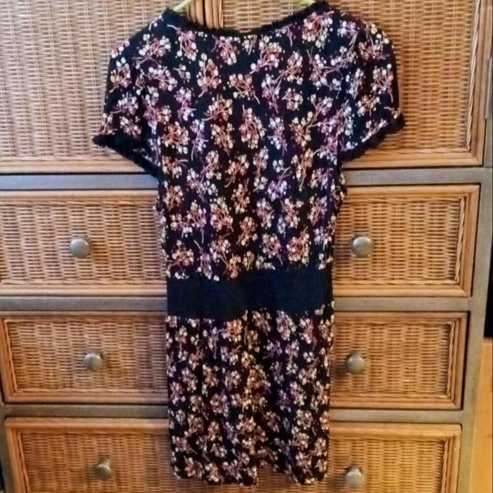 RARE Ric Rac Women's L Unique Berries Design Crochet Trim Flutter Sleeve Tunic - Picture 5 of 13